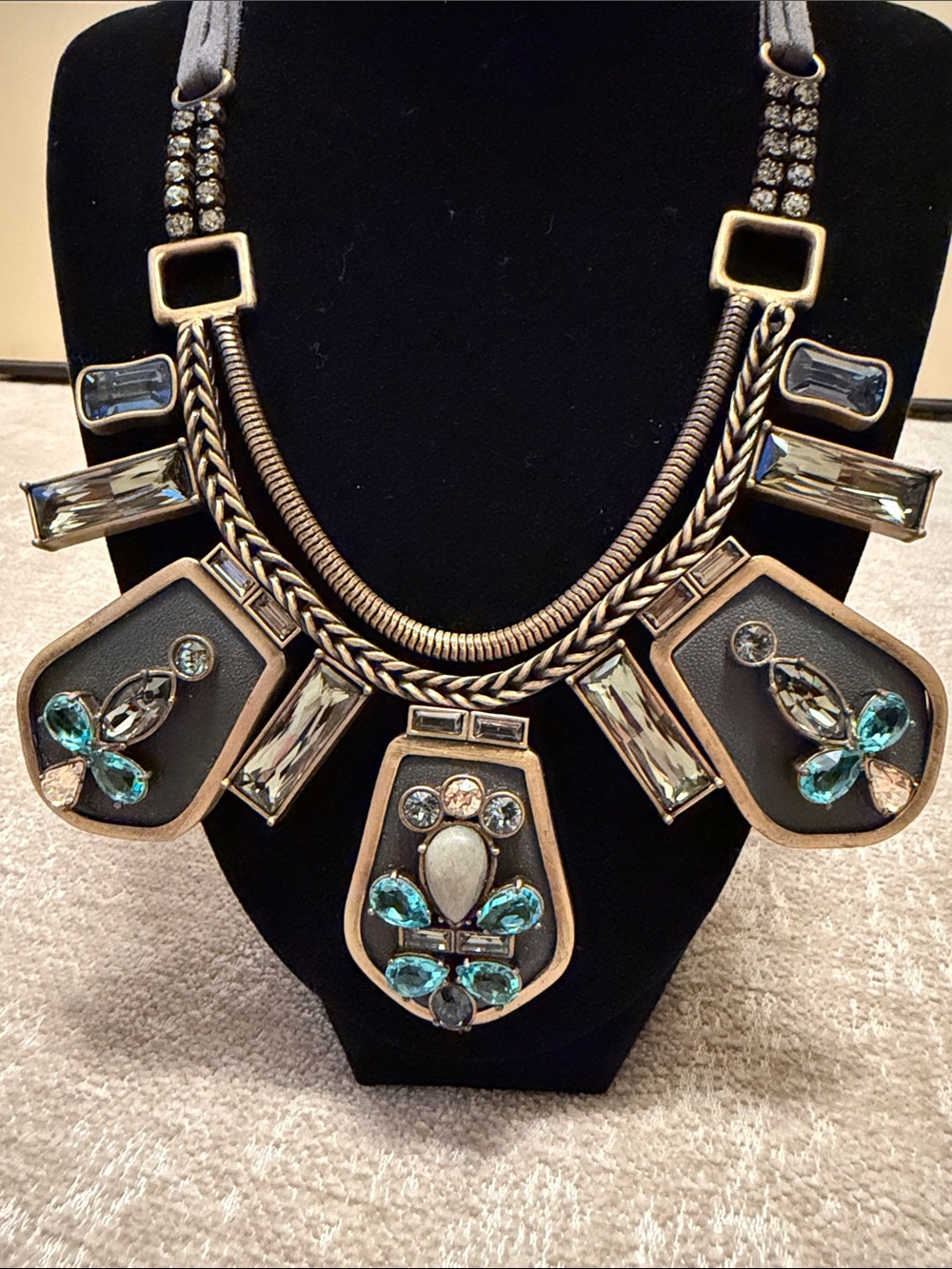 Silpada Blue Streak Crystal Bib Necklace - Picture 13 of 13